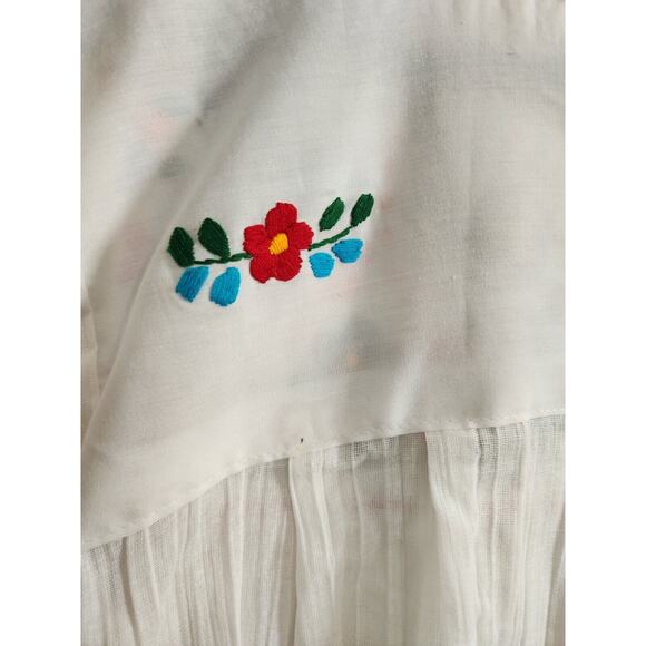 Embroidered Peasant Floral Mexican Boho Fiesta Blouse hand made White Medium - Picture 3 of 3